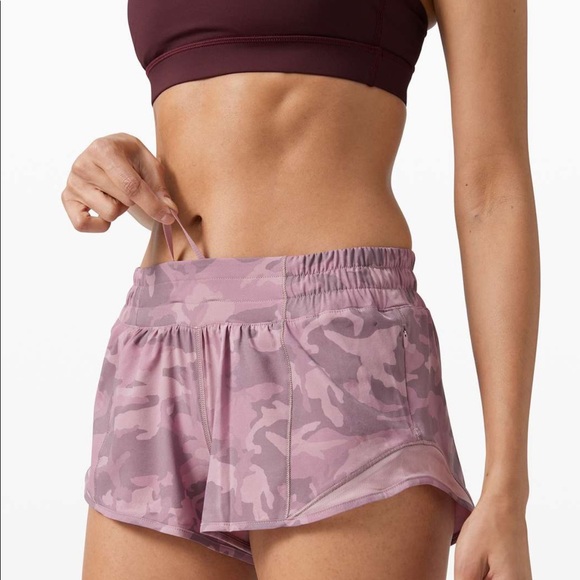 lululemon athletica Pants - NWT Lululemon Hotty Hot Short Camo Pink Taupe 4